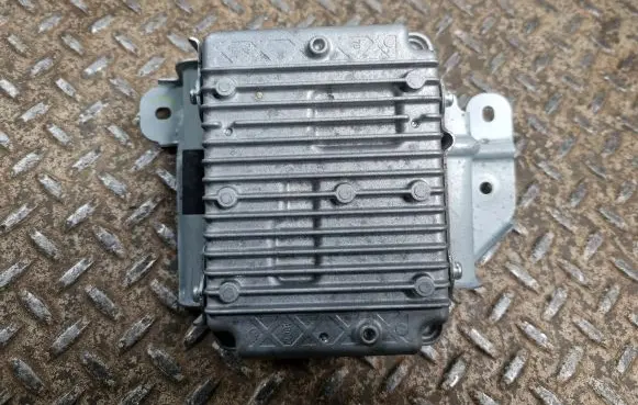 Chrysler Pacifica Voltage converter/converter module 56029814AA