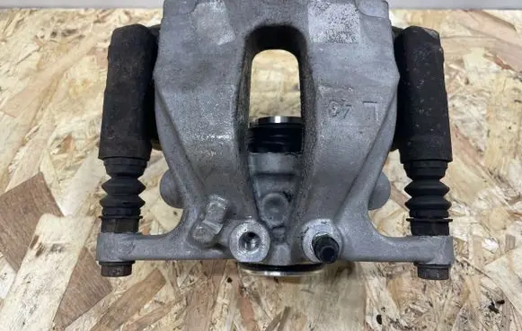 Land Rover Range Rover Sport L494 Rear brake caliper