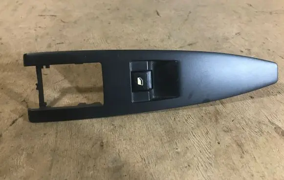 Citroen C6 Electric window control switch 96519386