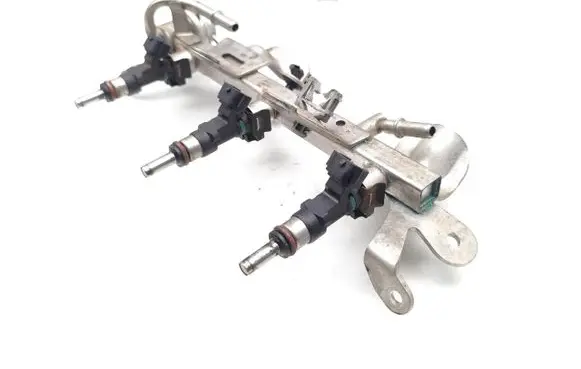 Renault Captur Fuel injectors set 175201470R
