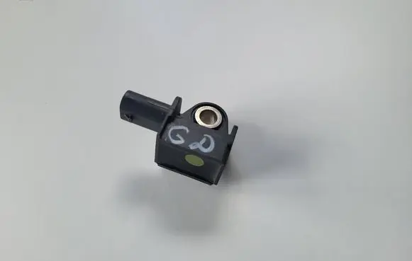 Skoda Superb B8 (3V) Airbag deployment crash/impact sensor