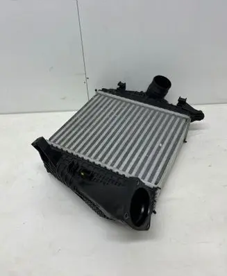 Audi RS Q8 Intercooler radiator 4m0145804bt