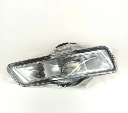 Nissan X-Trail T32 Non-factory (optional) fog light B61E04CB3B