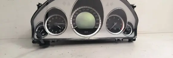 Mercedes-Benz E W212 Speedometer (instrument cluster) A2129003309