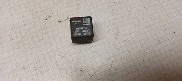 Opel Zafira A Other relay 90191753