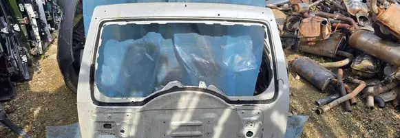 Mitsubishi Pajero Tailgate/trunk/boot lid