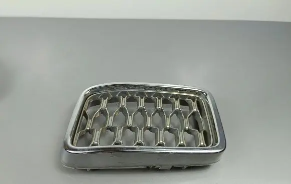 Jeep Grand Cherokee Front grill 5ZV08TRMAA
