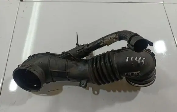 BMW 3 E90 E91 Air intake hose/pipe 781013501