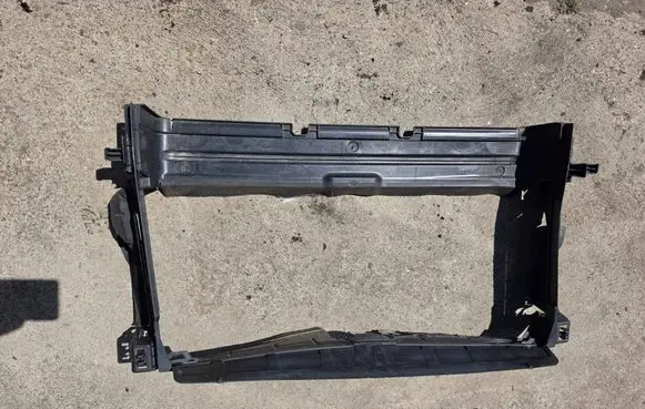 Opel Vivaro Intercooler air guide/duct channel 214764658R 214762875R 93866583