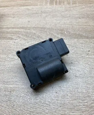 Audi A6 S6 C6 4F Air flap motor/actuator 4F0820511A 0132801359