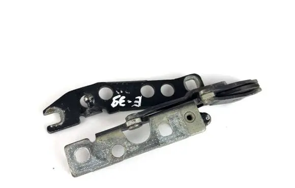 Engine bonnet/hood hinges