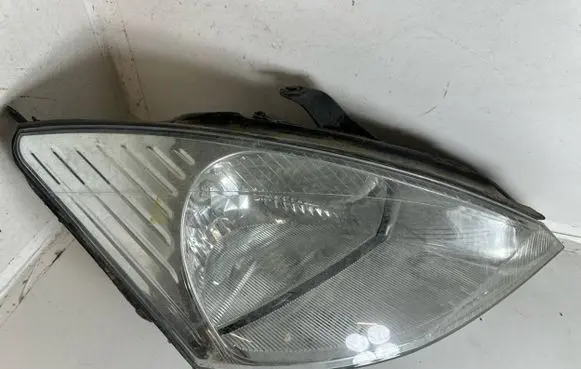 Ford Focus Headlight/headlamp