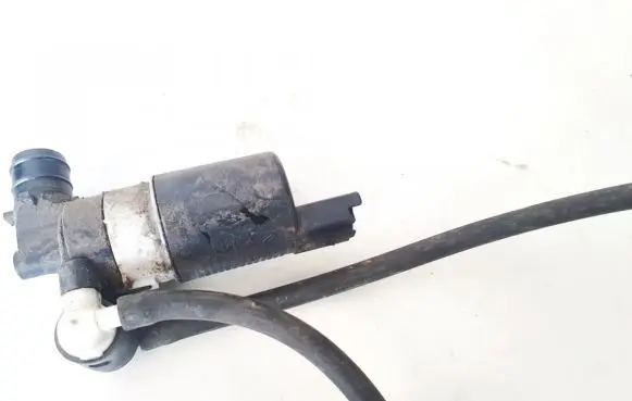 Renault Laguna III Windscreen/windshield washer pump 9632984980