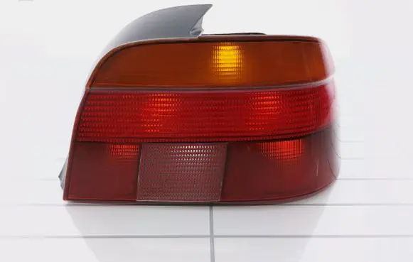 BMW 5 E39 Rear/tail lights 2VP007240 8358032