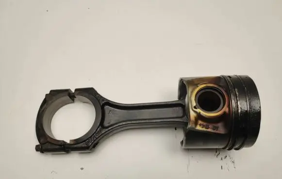 Mercedes-Benz B W246 W242 Connecting rod/conrod A6510300120