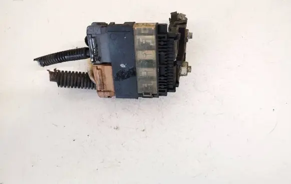 Nissan Primera Fuse box set