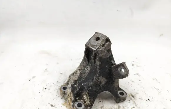 Audi A4 S4 B6 8E 8H Engine mounting bracket 8E0199308L