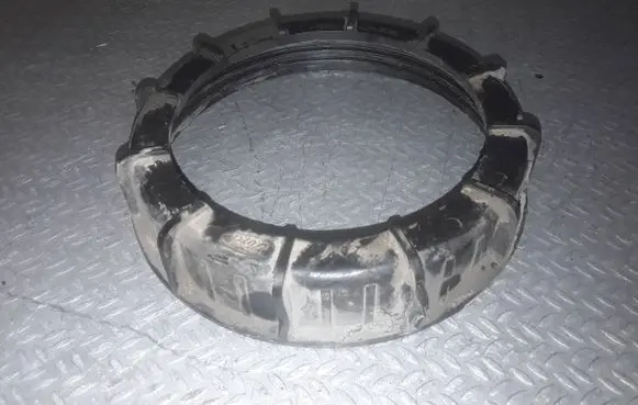 Volvo S80 In tank fuel pump screw locking ring/nut 6G919C385AC