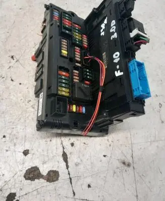 BMW 5 F10 F11 Fuse box set 04002905 9252815 260812