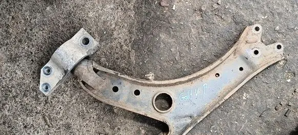 Volkswagen Golf V Front lower control arm/wishbone