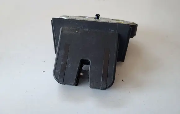 Skoda Superb B6 (3T) Tailgate/trunk/boot lock/catch/latch