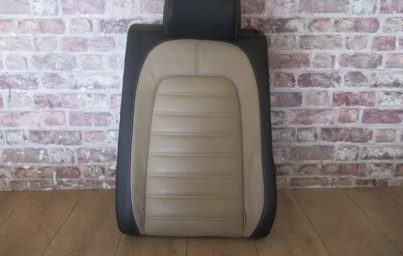 Volkswagen PASSAT CC Seat set 
