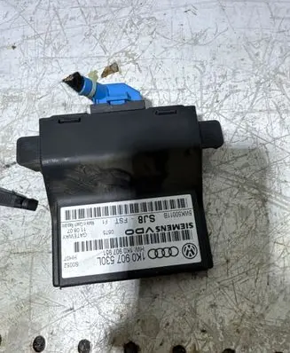 Skoda Octavia Mk2 (1Z) Gateway control module 1K0907530L 5WK50011B