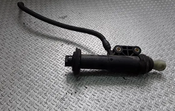 Mercedes-Benz Sprinter W901 W902 W903 W904 Clutch master cylinder 0002903212