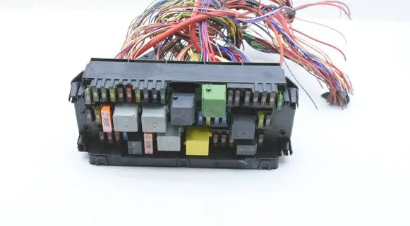 Mercedes-Benz E C207 W207 Fuse module A2129009025 A2129014507 A2129020609