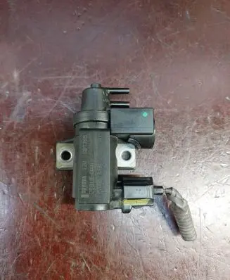 Toyota Corolla Verso AR10 Turbo solenoid valve 258190R011 08T269 70051308