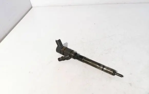 Fuel injector