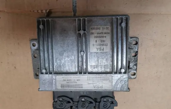 Citroen Berlingo Engine control unit/module 9650825480 S2PM382 9642222380