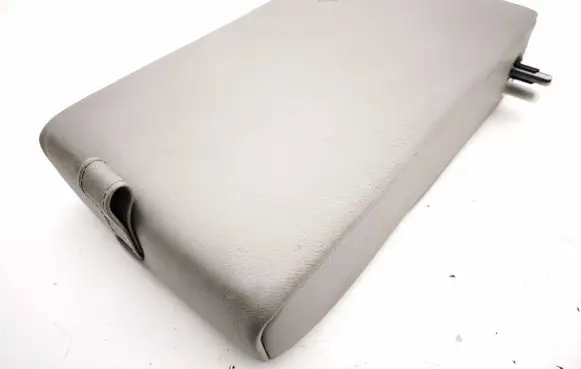 KIA Sportage Rear seat armrest 