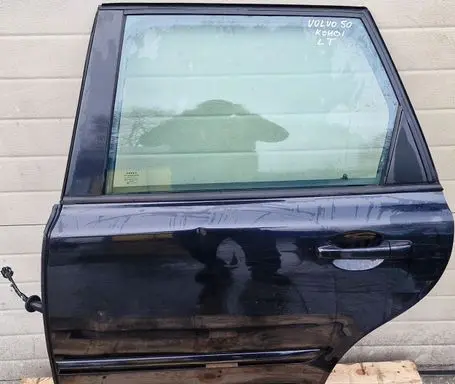 Volvo V50 Front door