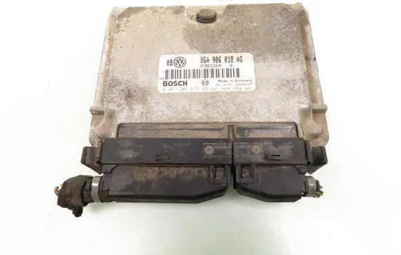 Volkswagen Golf IV Engine control unit/module 0261204672 06A906018AG