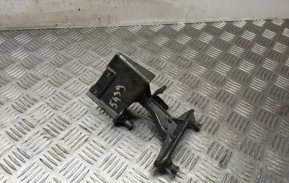 Mercedes-Benz C AMG W203 ABS pump bracket A2034310240