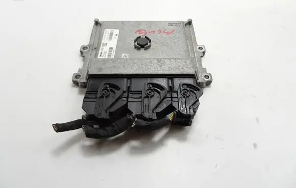 Dacia Logan II Engine control unit/module 237105499R 237107175R V29072784A