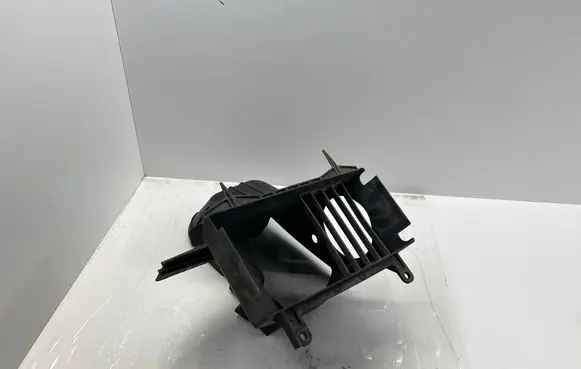 Toyota Avensis T250 Other engine bay part 