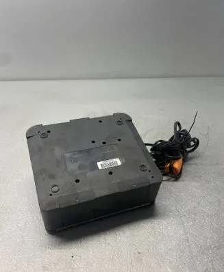 Audi A4 S4 B7 8E 8H Pneumatic air compressor holding bracket NOCODE