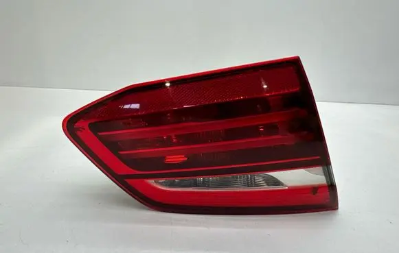 BMW 2 F45 Tailgate rear/tail lights 7311041