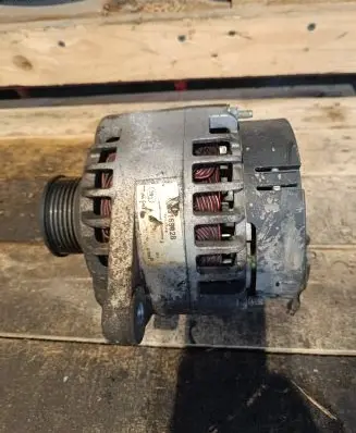 Opel Zafira B Generator/alternator