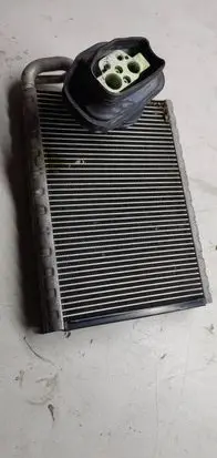 Air conditioning (A/C) radiator (interior)
