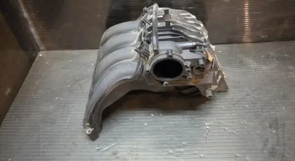 BMW 1 E81 E87 Intake manifold