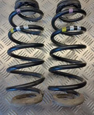 Peugeot 308cc Rear coil spring 9633462080