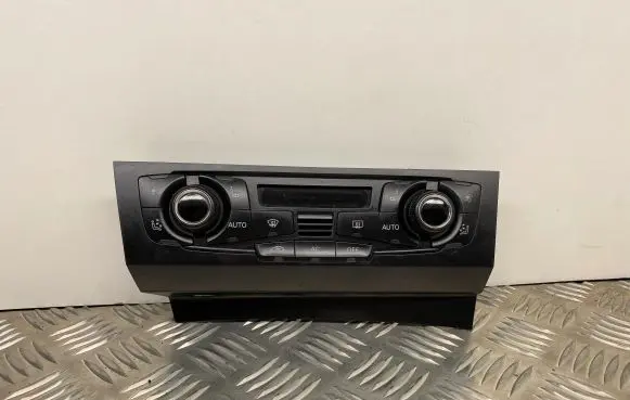 Audi A5 8T 8F Climate control unit 8T2820043AG 8T2820043