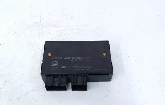 Audi Q7 4L Tow bar trailer control unit/module 4E0907383J 5DS01015411