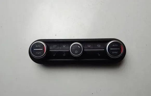 Alfa Romeo Giulia Air conditioner control unit module 01561303480