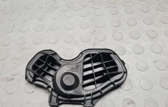 Headlight/headlamp dust cover