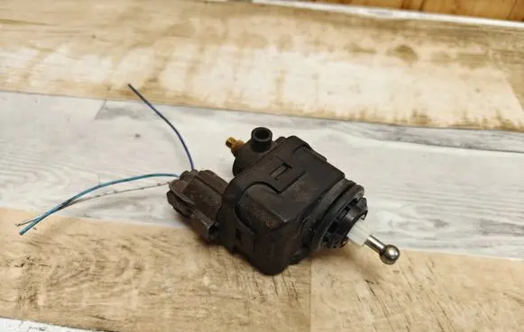 Honda FR-V Headlight level adjustment motor 007878