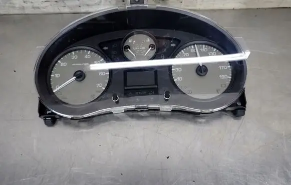Citroen Berlingo Speedometer (instrument cluster) 9801640880